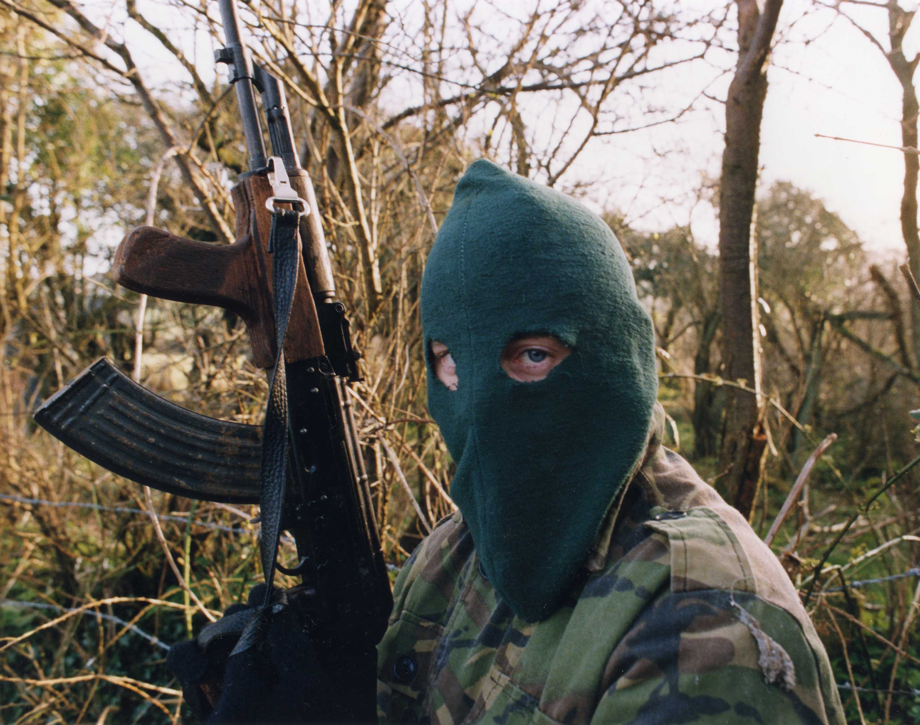 Ira tigritsa. Бойцы ira. Ira ирландская Республиканская армия. Ирландские сепаратисты Ира. Ira солдаты.